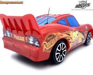 xe-McQueen-tia-chop-dieu-khien-8891-1f