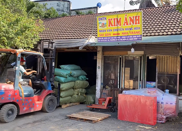 Phương thức giao hàng đồ chơi giá sỉ Sài Gòn qua chành xe đi tỉnh
