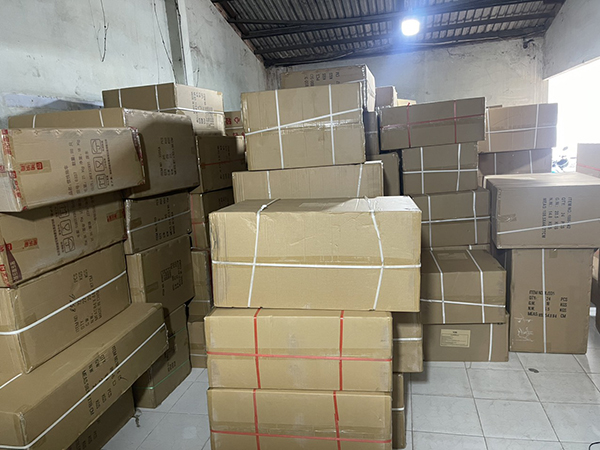 Tôi có thể mua sỉ đồ chơi trực tiếp tại kho không