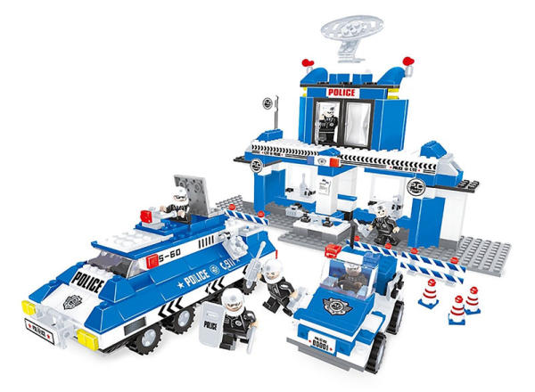 Đồ chơi cho bé 4 tuổi lego