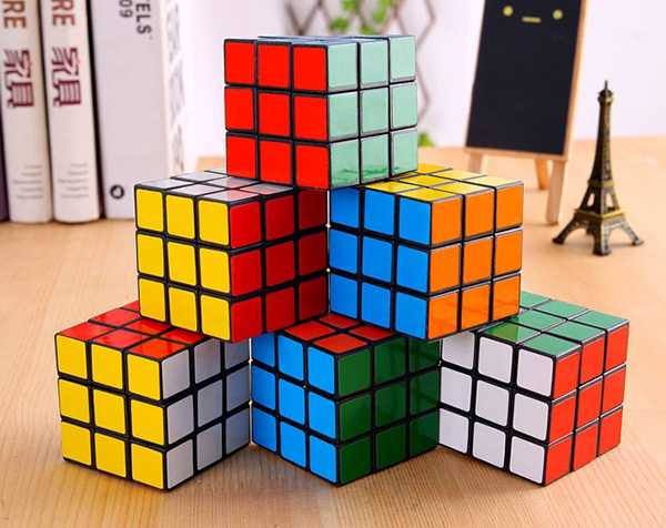 Đồ chơi rubik cho bé