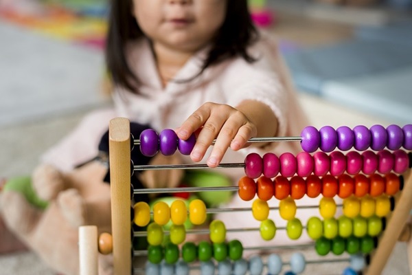 kho sỉ đồ chơi montessori Một số lưu ý quan trọng khi sỉ đồ chơi Montessori