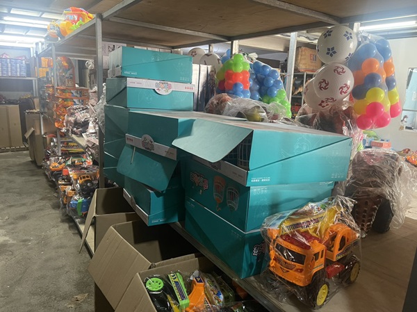 đồ chơi cho bé trai 1 tuổi Mua đồ chơi cho bé trai 1 tuổi giá rẻ tại YENLINHTOYS